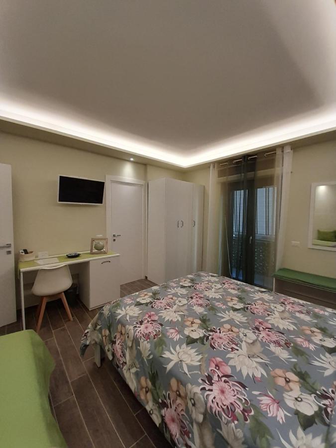 L'Oasi Di Venere Bed And Breakfast Caserta Exteriör bild