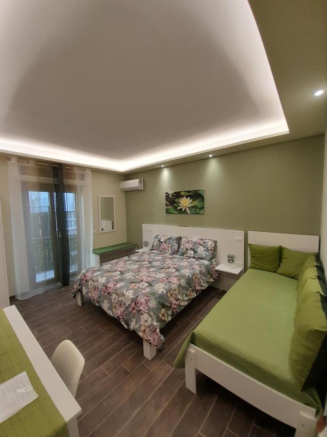 L'Oasi Di Venere Bed And Breakfast Caserta Exteriör bild